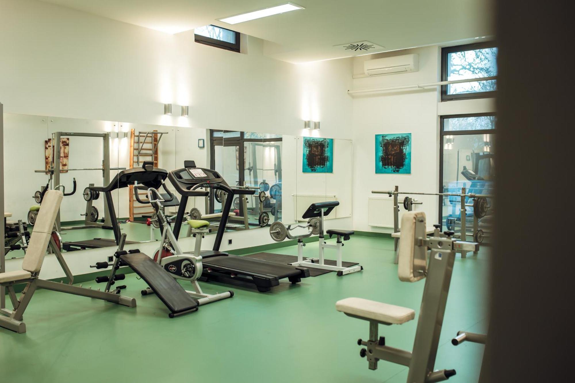 Hotel Kastiel Mojmirovce Luaran gambar