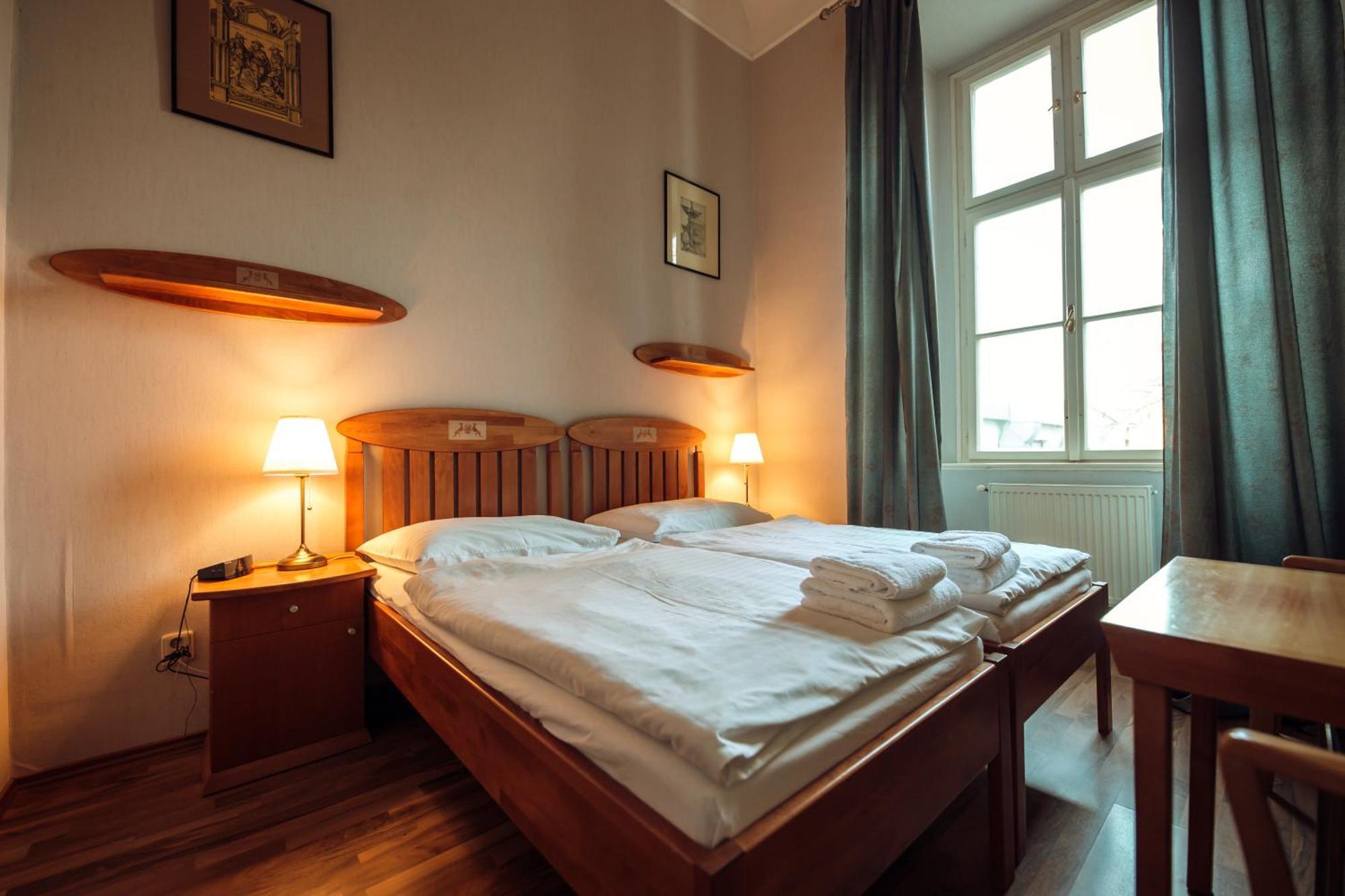 Hotel Kastiel Mojmirovce Luaran gambar
