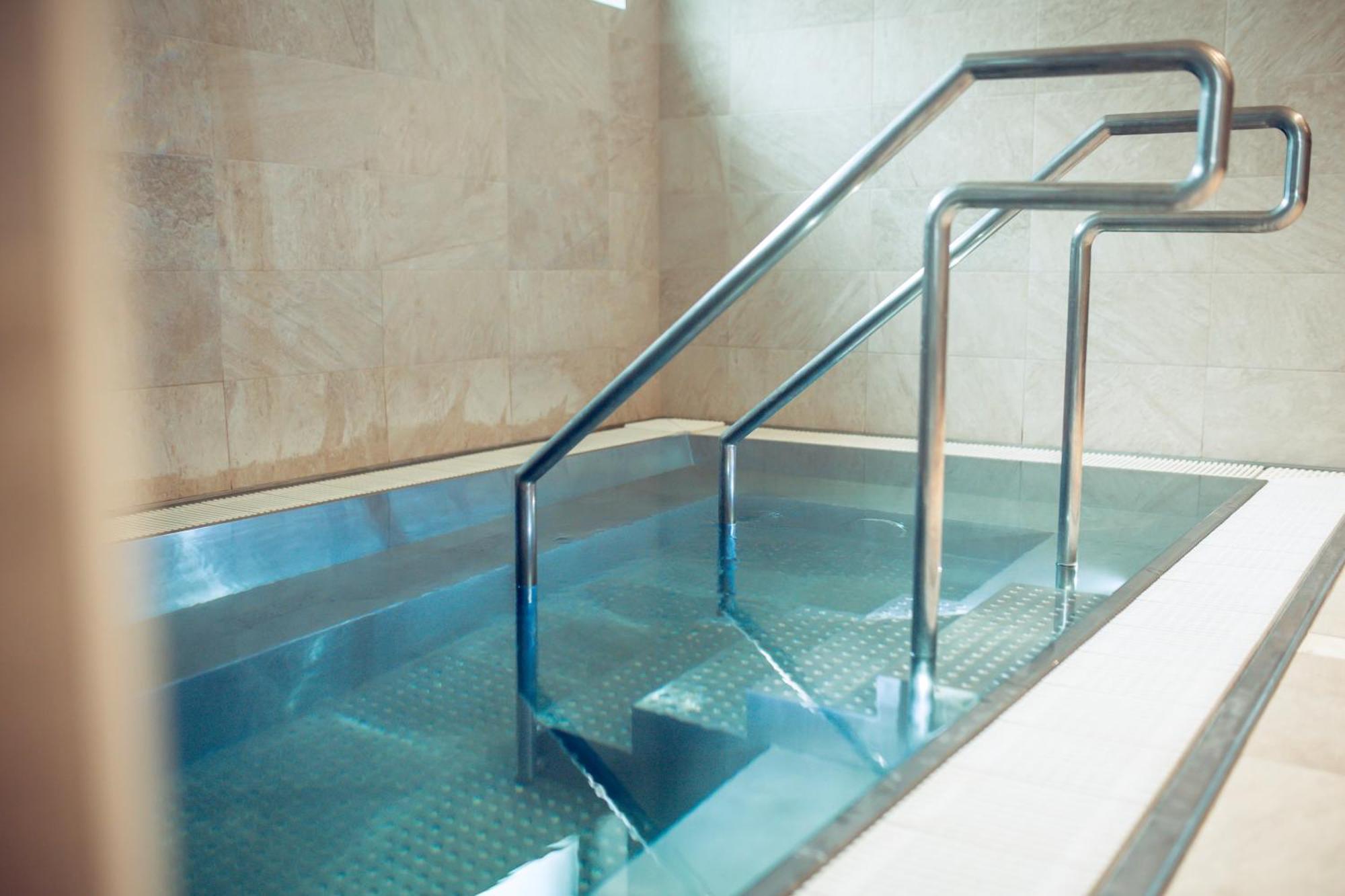 Hotel Kastiel Mojmirovce Luaran gambar
