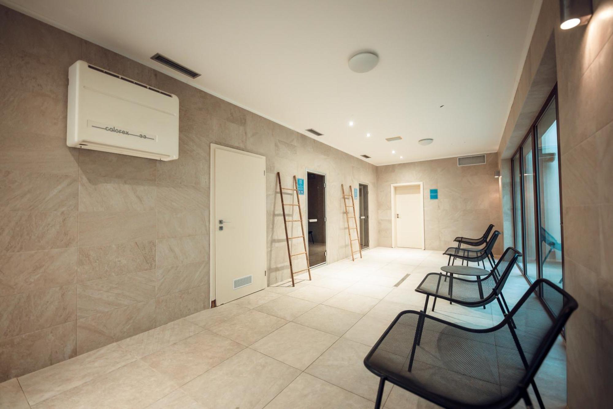 Hotel Kastiel Mojmirovce Luaran gambar