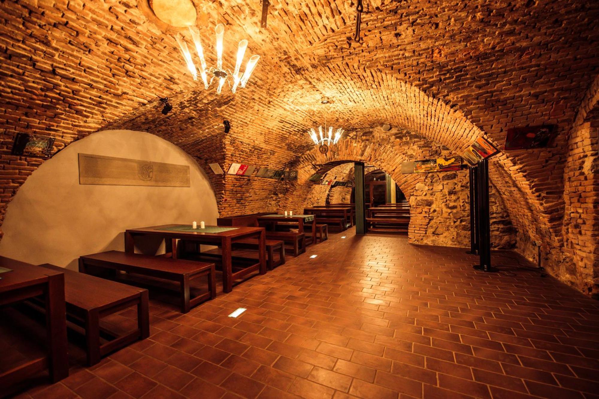 Hotel Kastiel Mojmirovce Luaran gambar