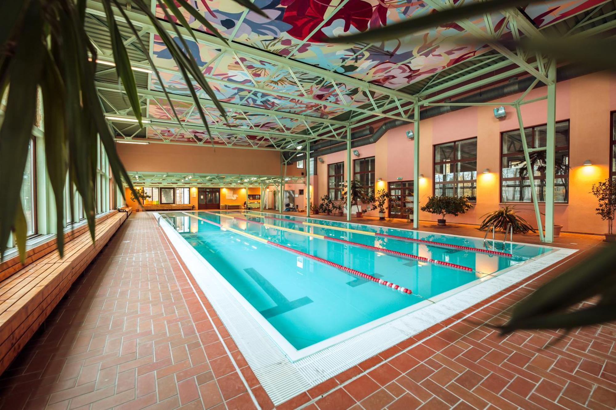 Hotel Kastiel Mojmirovce Luaran gambar