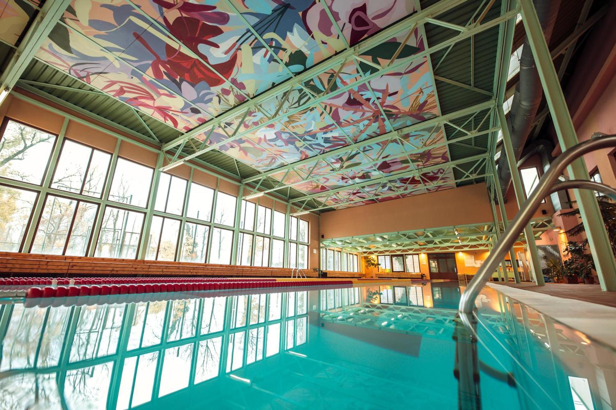 Hotel Kastiel Mojmirovce Luaran gambar