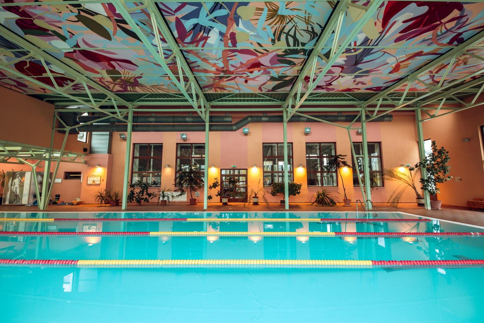 Hotel Kastiel Mojmirovce Luaran gambar